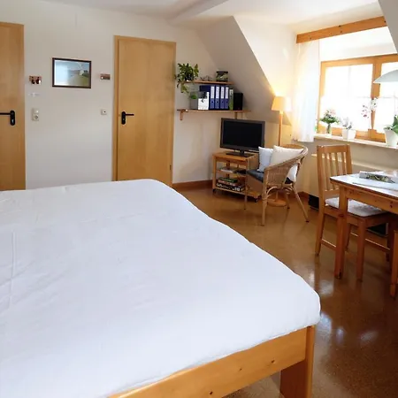 Gaestehaus Am Brombachsee Apartamento *