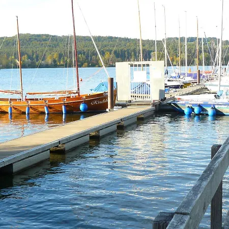 Gaestehaus Am Brombachsee Apartamento *