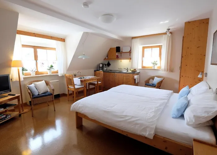 Апартаменты Gaestehaus Am Brombachsee
