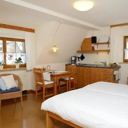 Gaestehaus Am Brombachsee Pfofeld