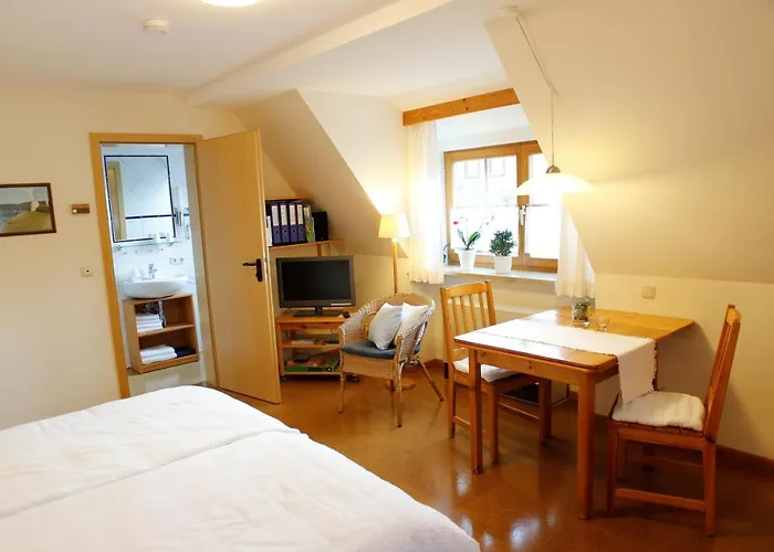 Gaestehaus Am Brombachsee * Pfofeld